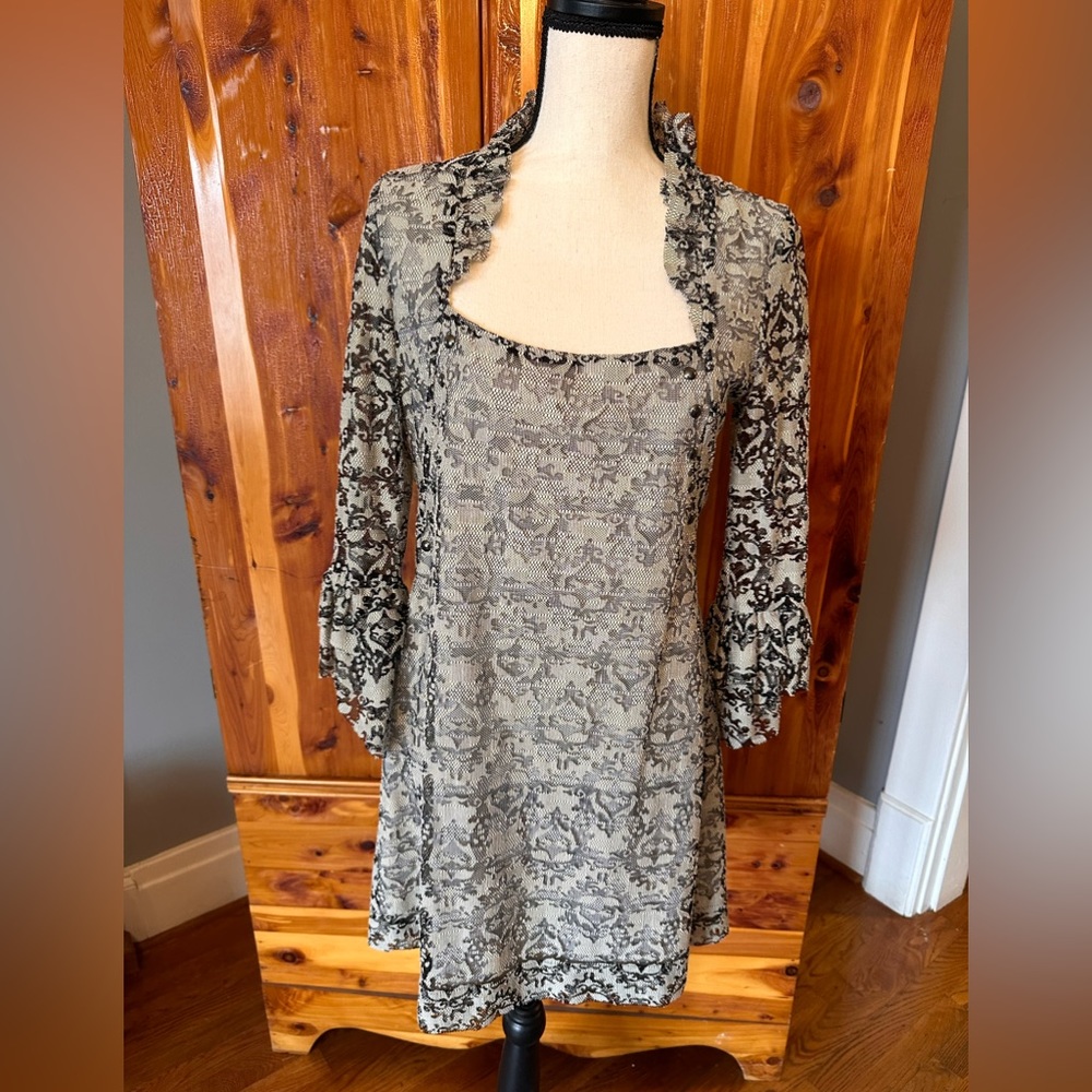 Stunning Dress- Cut out in back